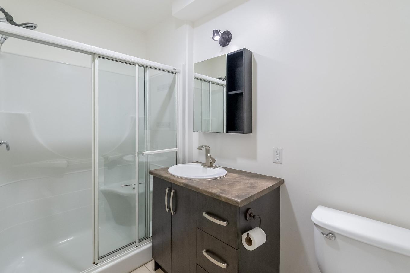 Salle de bains - 403-120 Av. Du Golf, La Prairie, QC - Indoor Photo Showing Bathroom