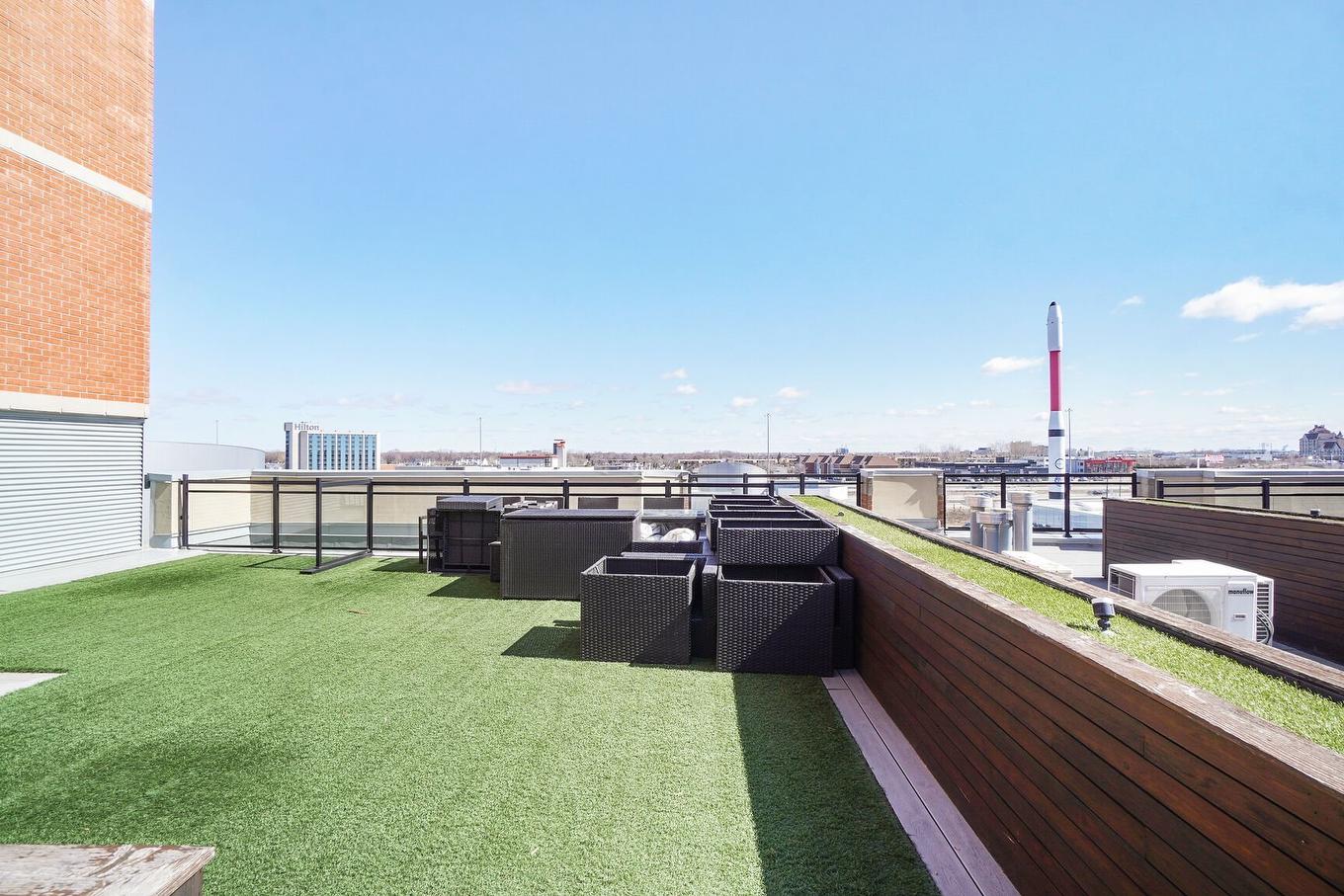 Patio - 216-2160 Av. Terry-Fox, Laval (Chomedey), QC - Outdoor