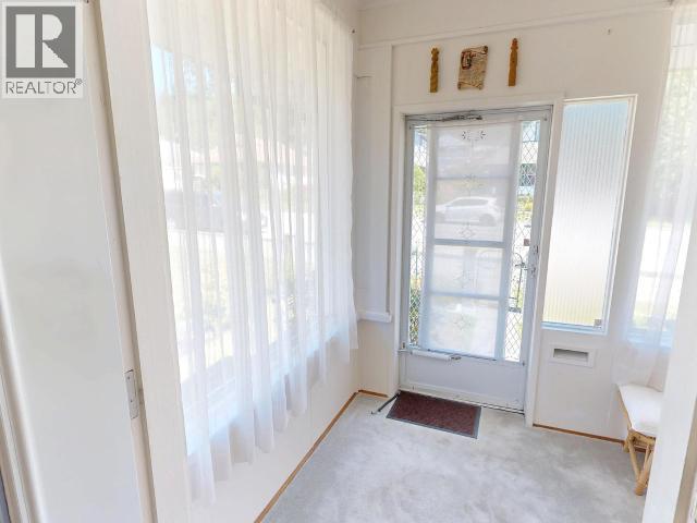 5751 Maple Ave, Powell River, BC - Indoor Photo Showing Other Room