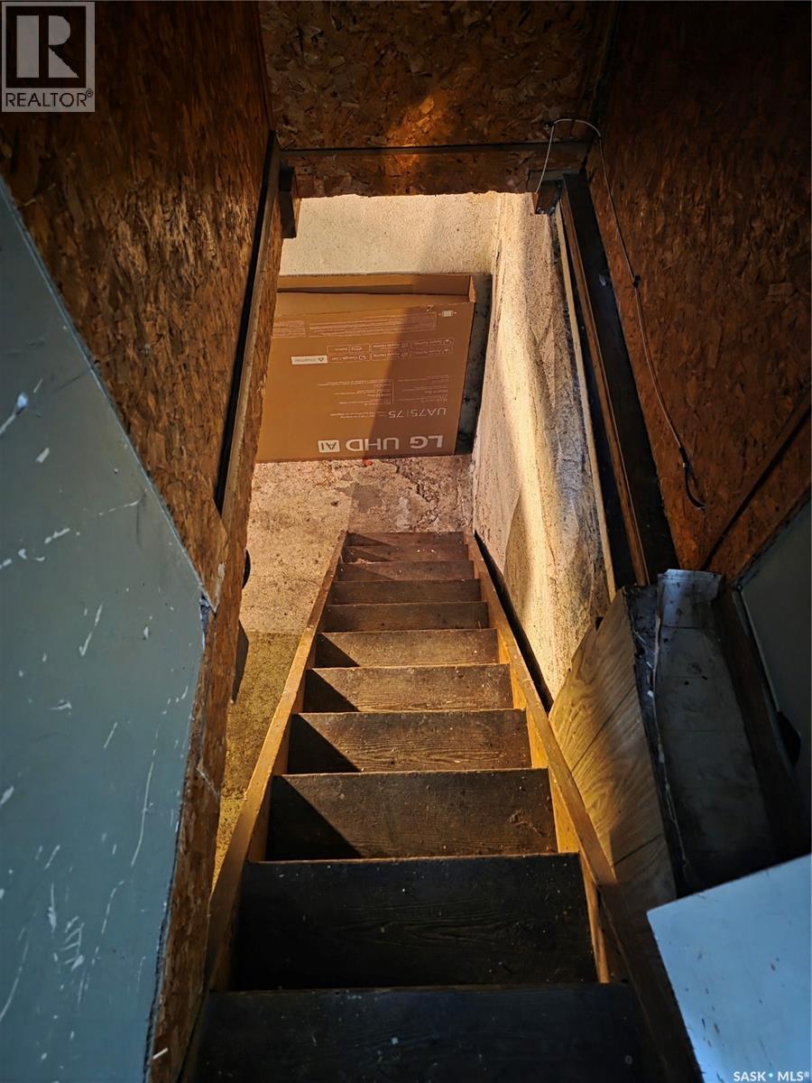 701 3Rd Street, Estevan, SK - Indoor Photo Showing Other Room