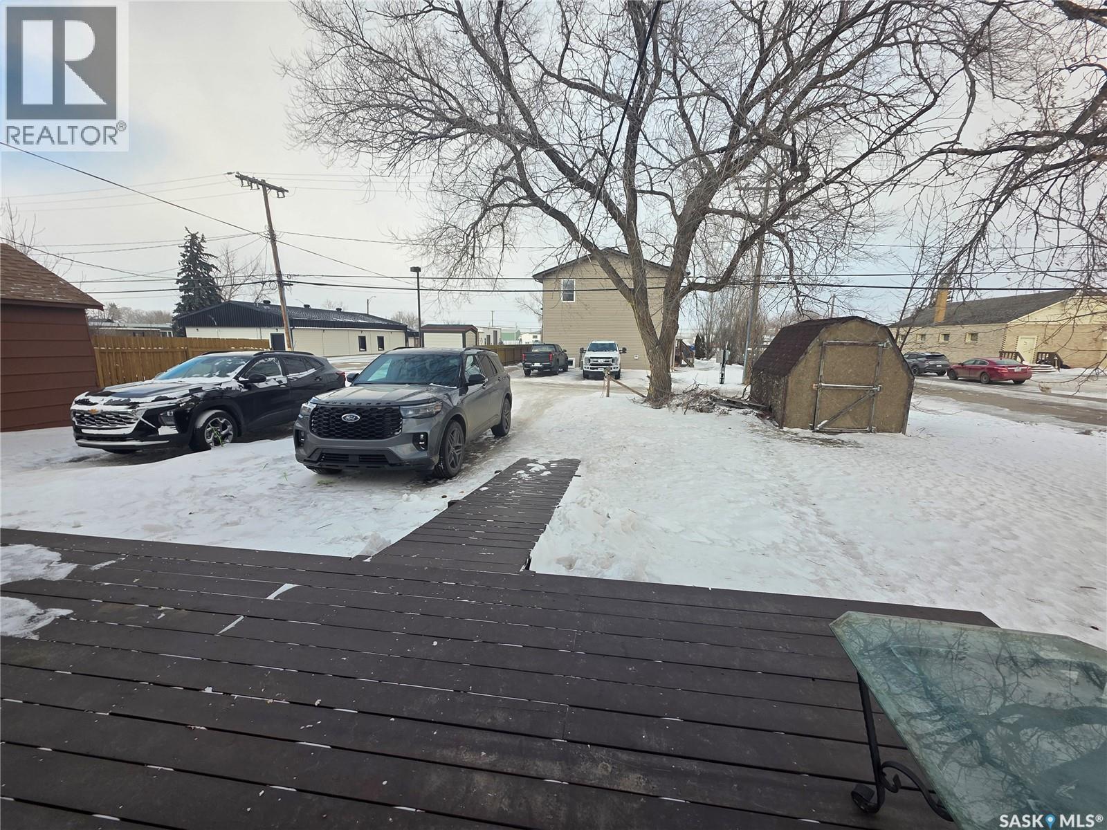 701 3Rd Street, Estevan, SK - Outdoor