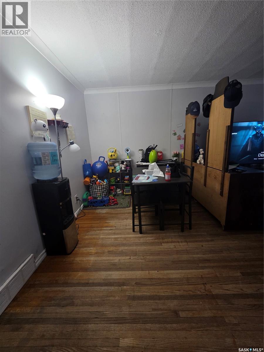 701 3Rd Street, Estevan, SK - Indoor Photo Showing Other Room