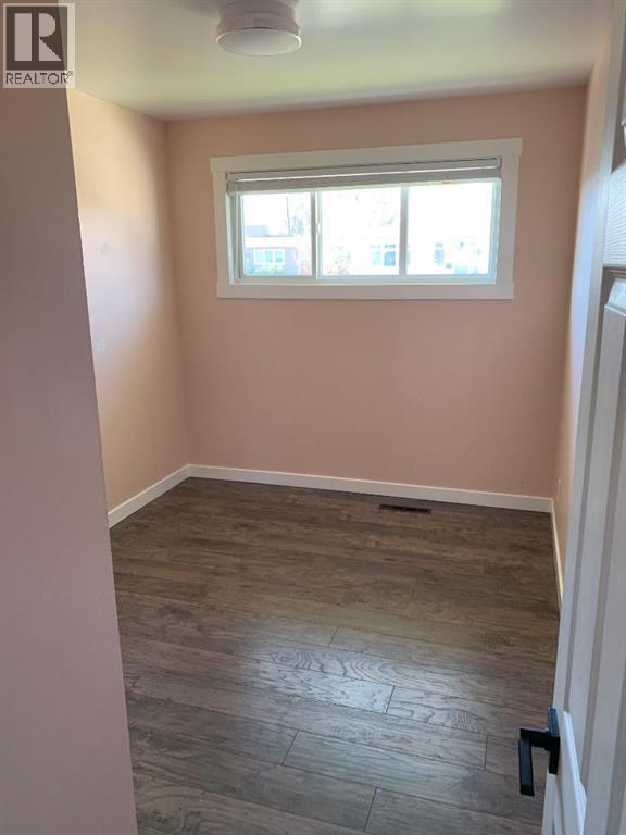 2118 16 Avenue S, Lethbridge, AB - Indoor Photo Showing Other Room