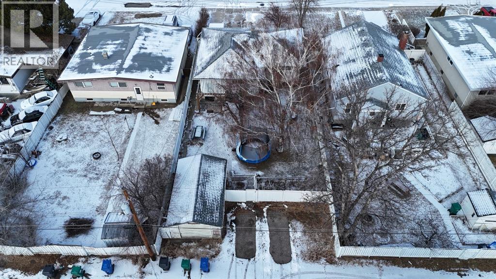 2118 16 Avenue S, Lethbridge, AB - Outdoor