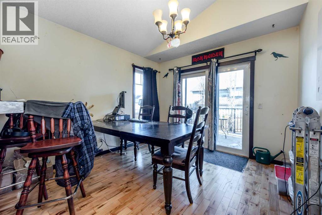 100 Willow Ridge Link, Diamond Valley, AB - Indoor Photo Showing Dining Room