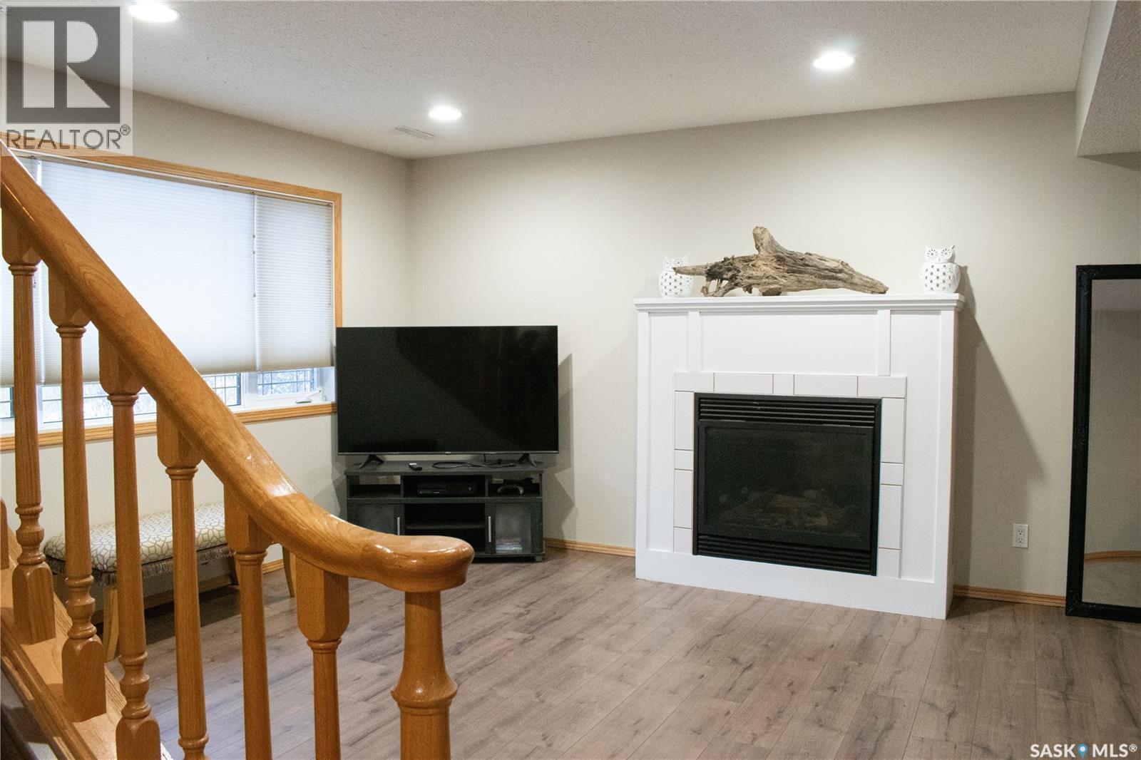 2907 15Th Avenue E, Prince Albert, SK - Indoor With Fireplace