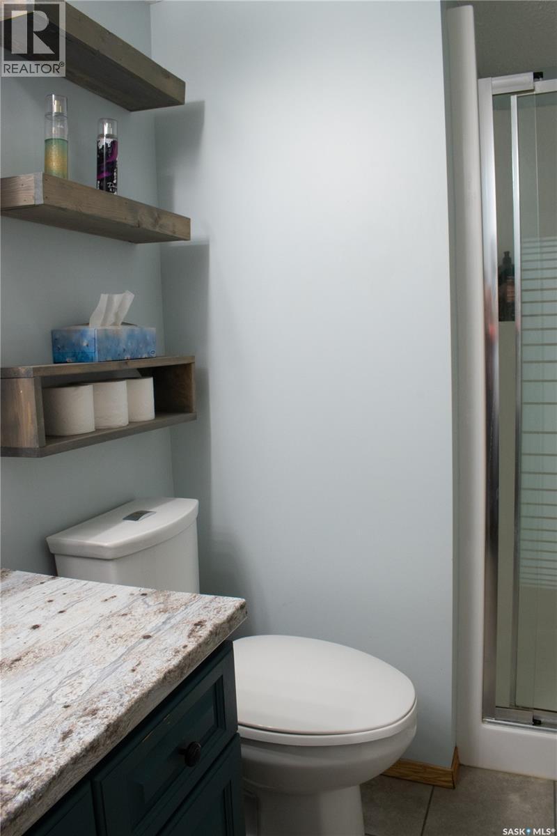 2907 15Th Avenue E, Prince Albert, SK - Indoor Photo Showing Bathroom