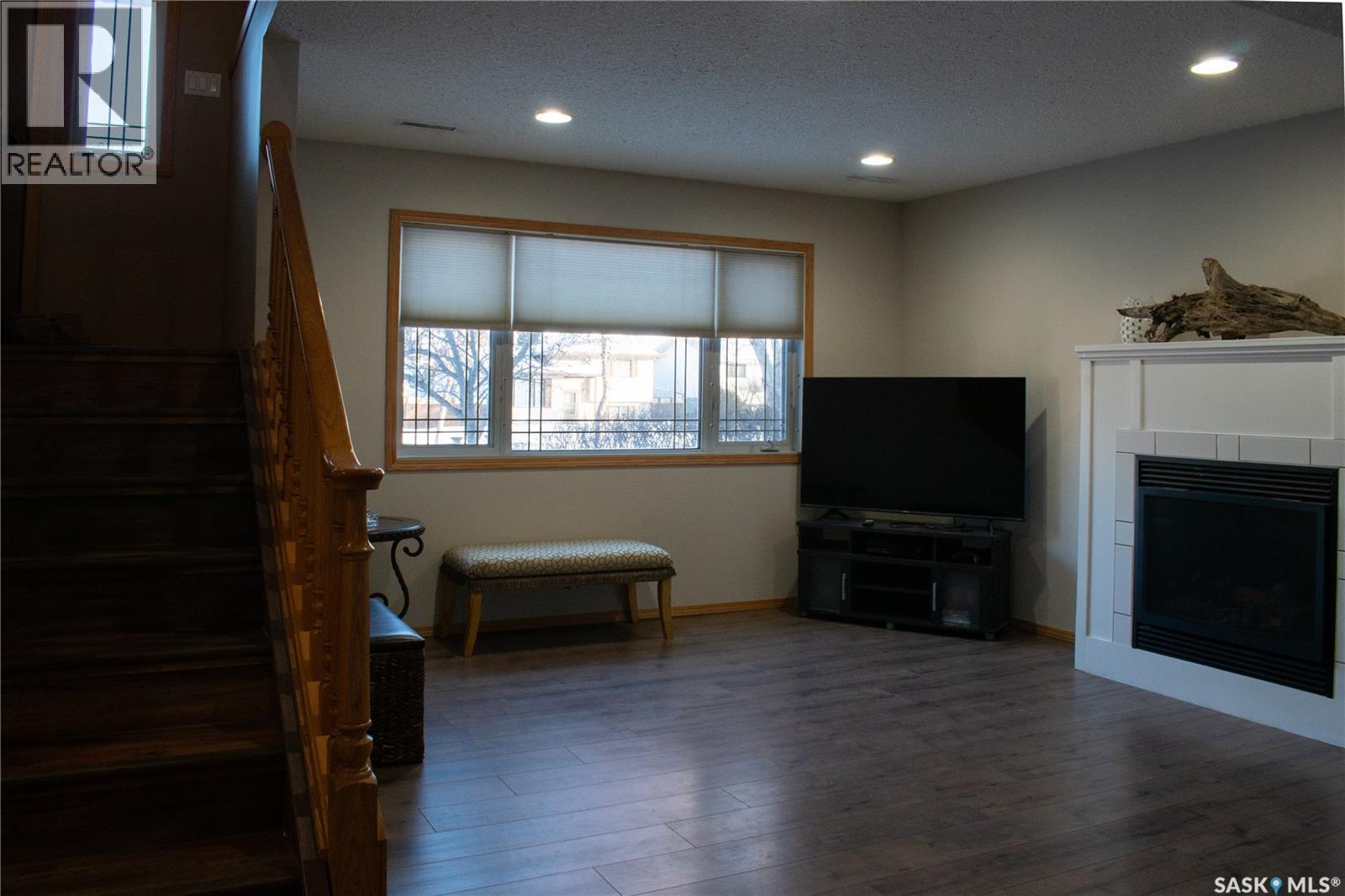 2907 15Th Avenue E, Prince Albert, SK - Indoor With Fireplace