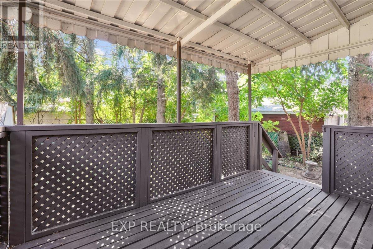 41 Cameron Avenue S, Hamilton, ON - Outdoor With Deck Patio Veranda With Exterior