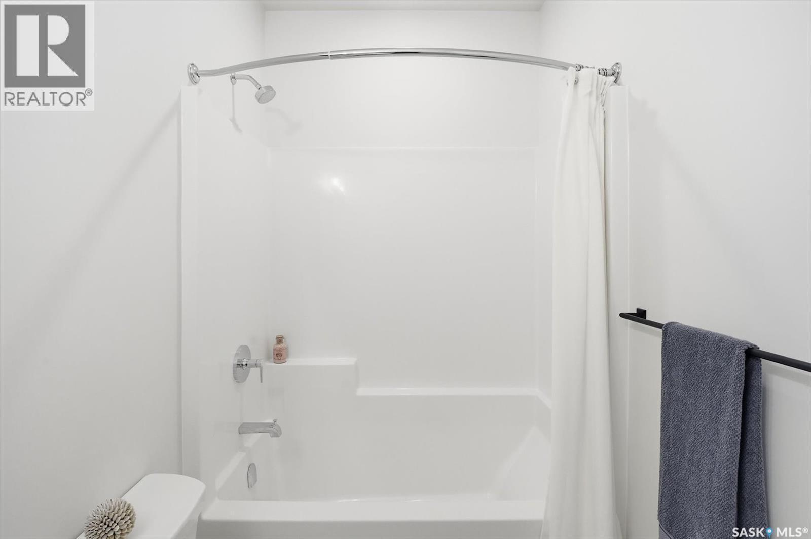 1203 101 Secord Way, Saskatoon, SK - Indoor Photo Showing Bathroom