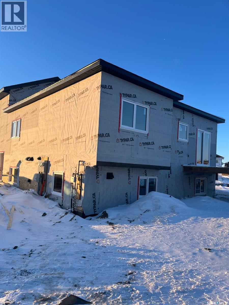 983 Nightingale Bend, Saskatoon, SK - Outdoor