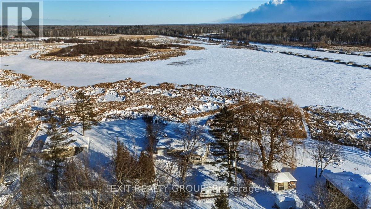 33 Willow Point Road, Brighton, ON - Outdoor With View