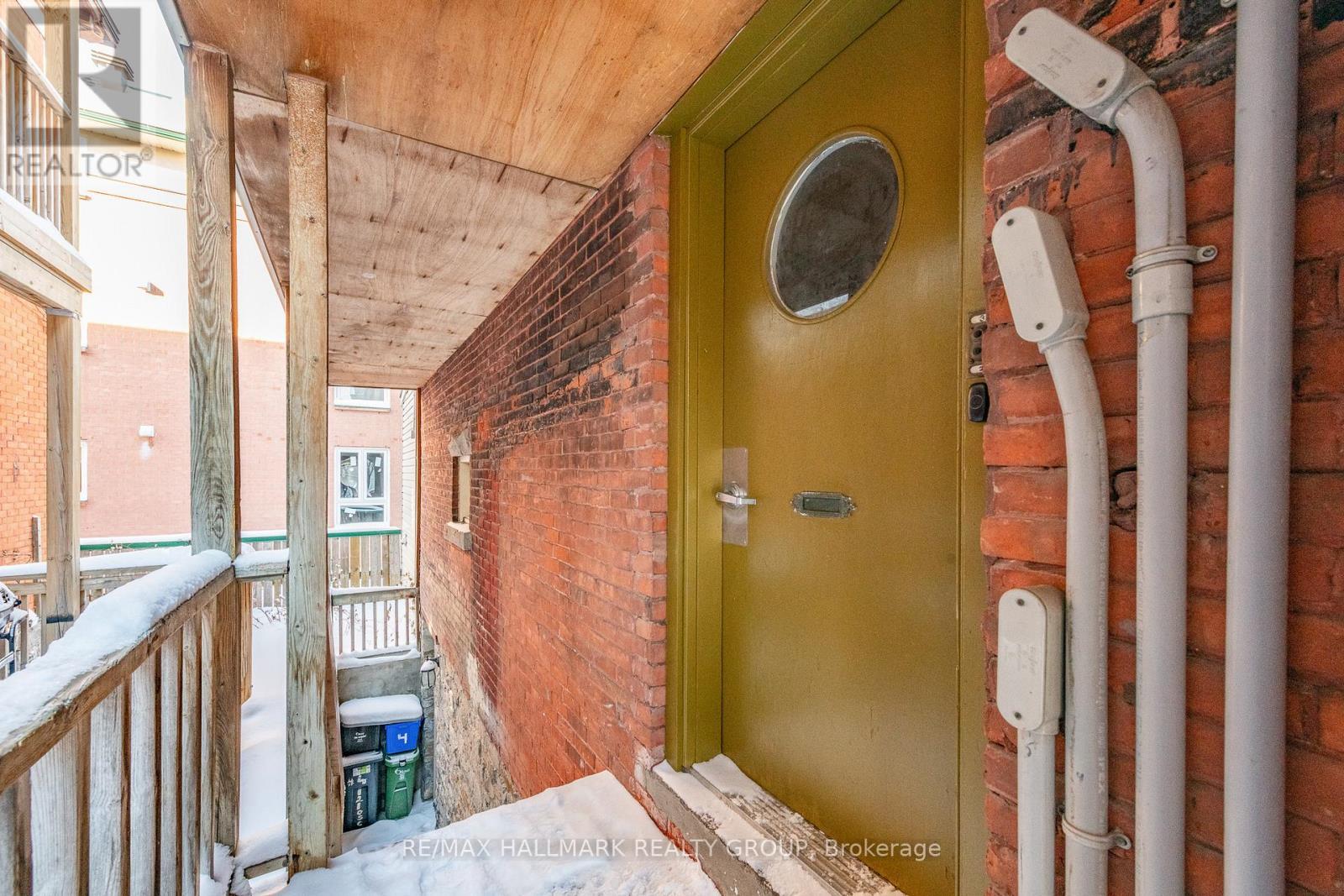 Side door to Apt 2 & 3 - 121 Osgoode Street, Ottawa, ON - Indoor
