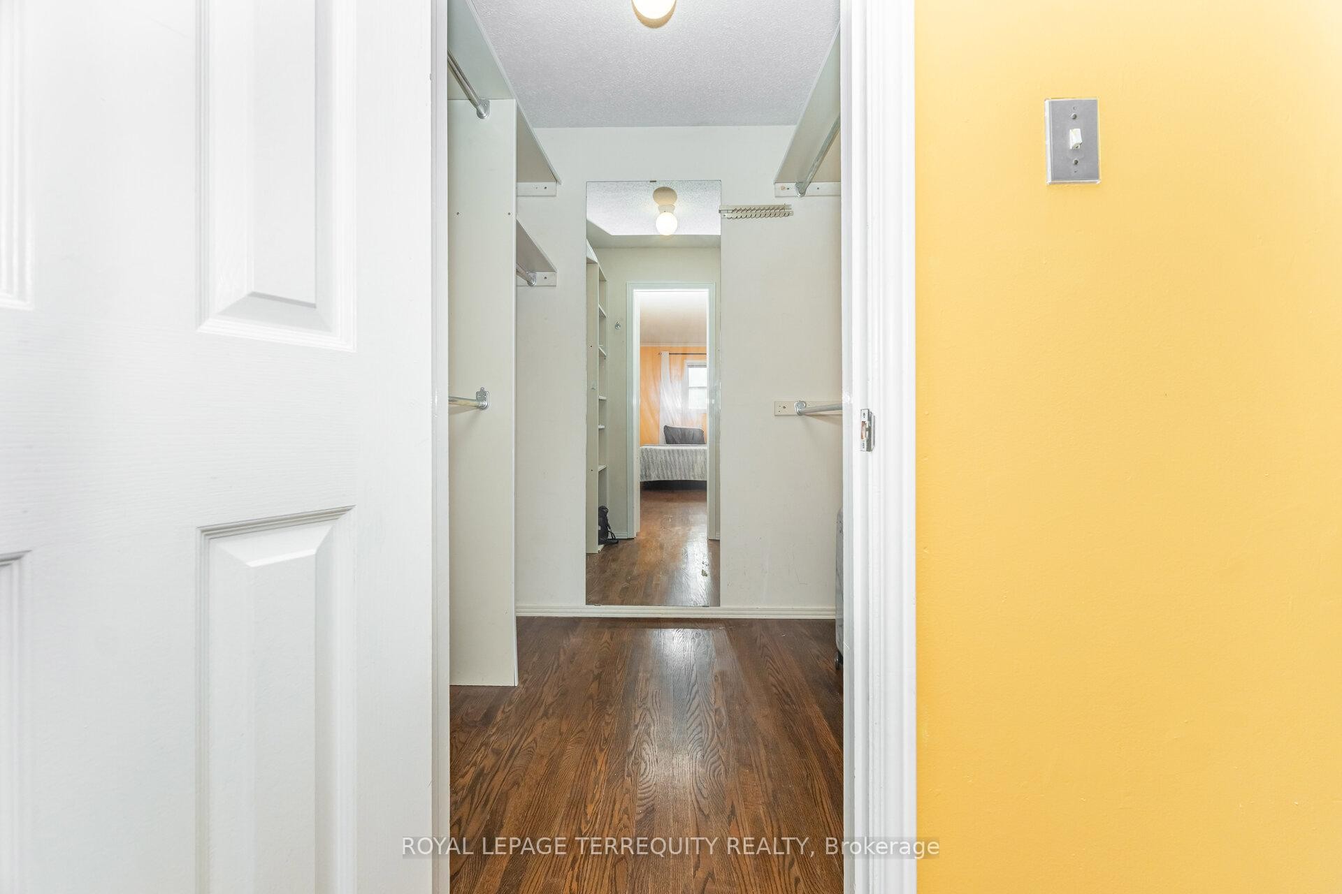 4085 Wheelwright Crescent, Mississauga, ON - Indoor Photo Showing Other Room
