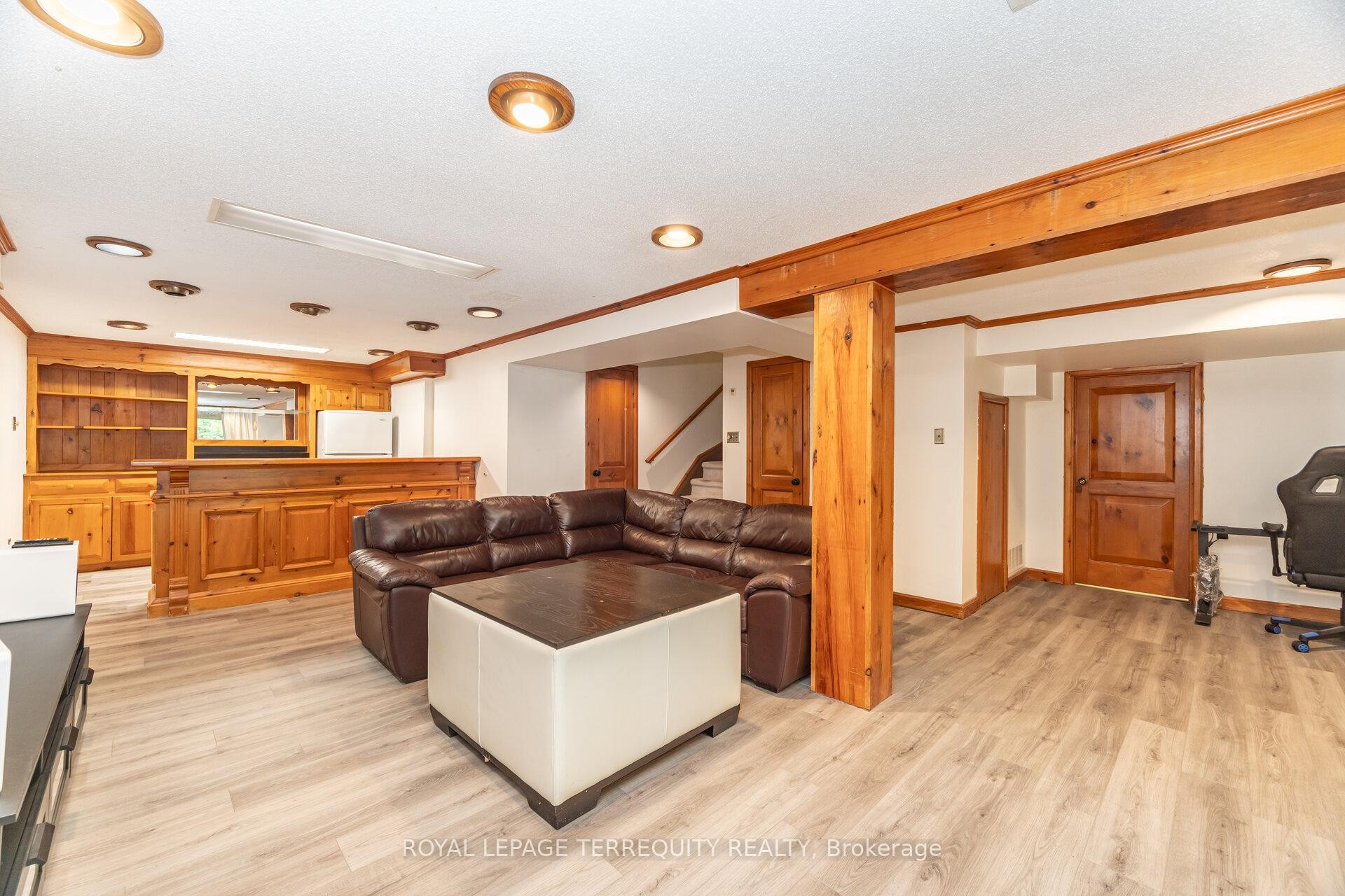 4085 Wheelwright Crescent, Mississauga, ON - Indoor