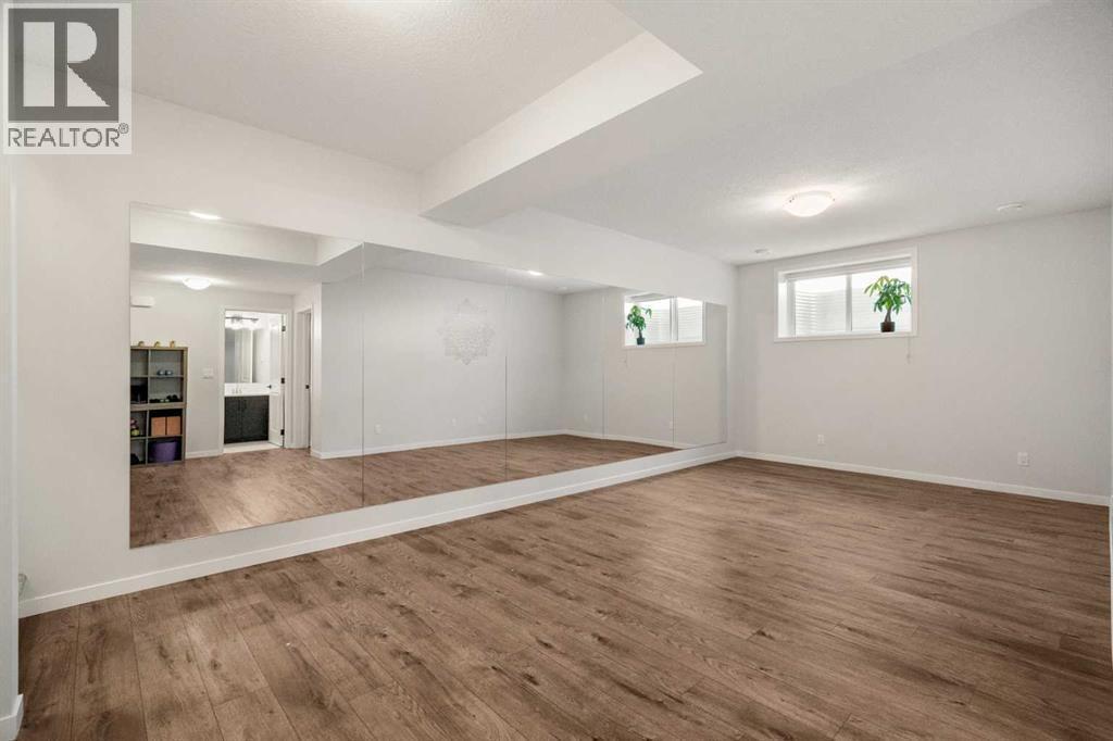 40 West Grove Link Sw, Calgary, AB - Indoor Photo Showing Other Room