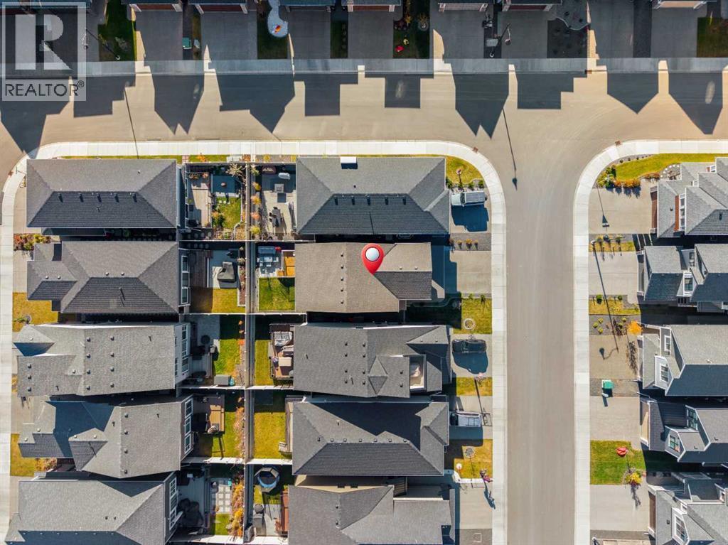 40 West Grove Link Sw, Calgary, AB - With View