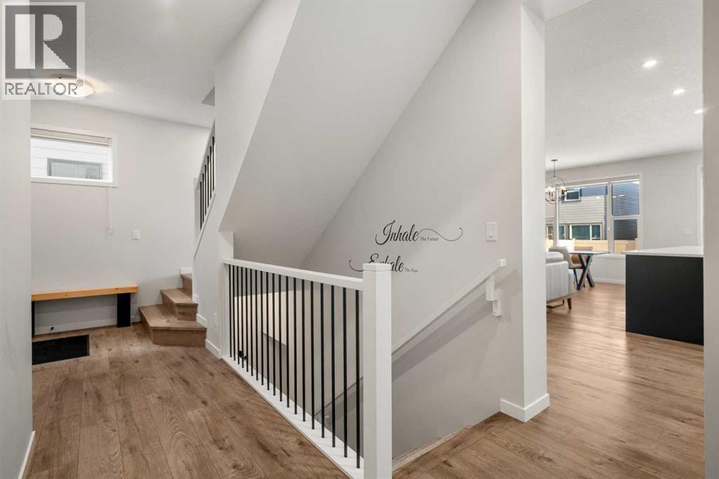 40 West Grove Link Sw, Calgary, AB - Indoor Photo Showing Other Room