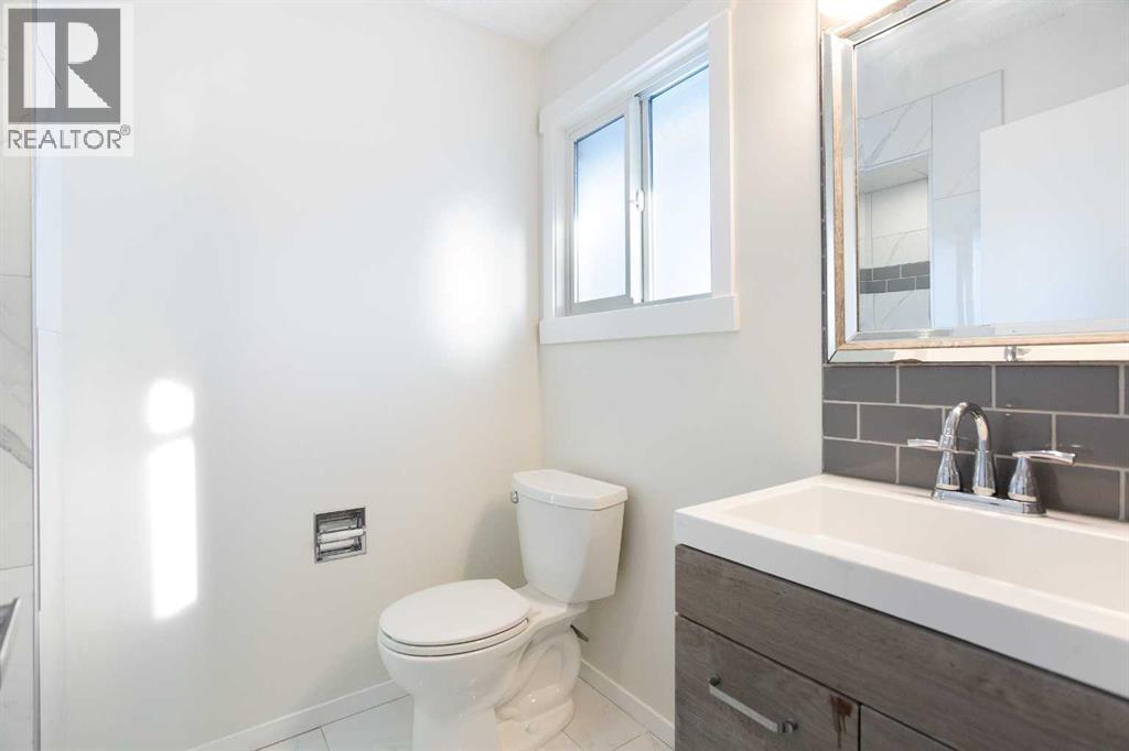 3p ensuite - 14668 Deer Run Drive Se, Calgary, AB - Indoor Photo Showing Bathroom