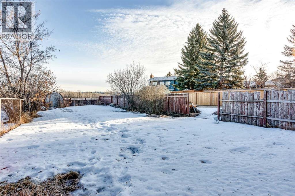 14668 Deer Run Drive Se, Calgary, AB - Outdoor