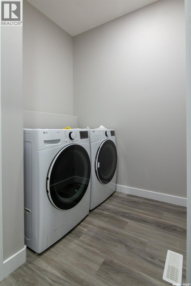 203 Sharma Lane, Saskatoon, SK - Indoor Photo Showing Laundry Room