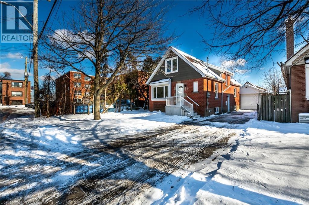 3 East 35Th Street, Hamilton, ON - Outdoor