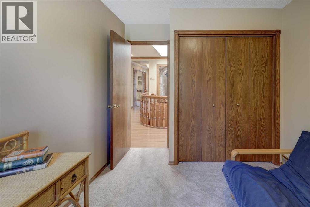 76 Edgeland Road Nw, Calgary, AB - Indoor Photo Showing Bedroom