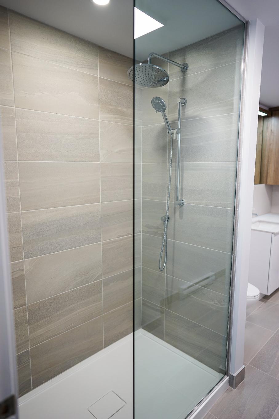 Bathroom - 409-1320 Rue Olier, Montréal (Le Sud-Ouest), QC - Indoor Photo Showing Bathroom