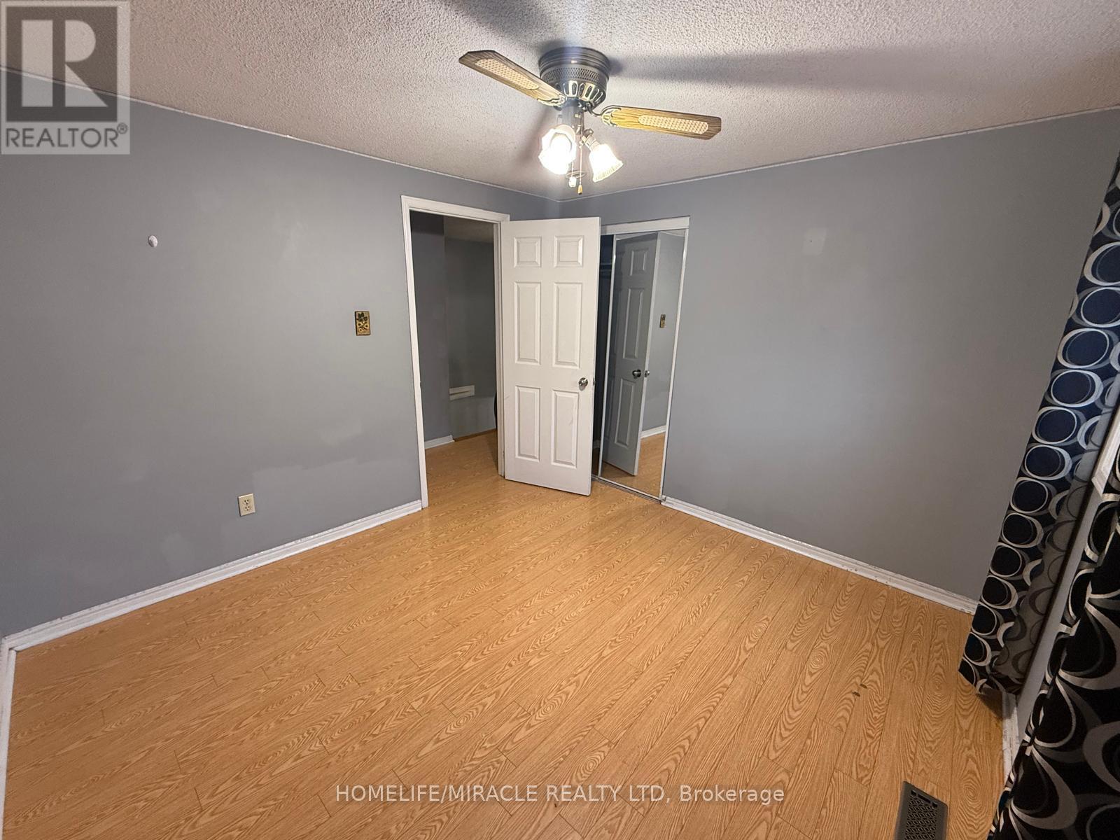32 Hendricks Crescent, Brampton, ON - Indoor Photo Showing Other Room