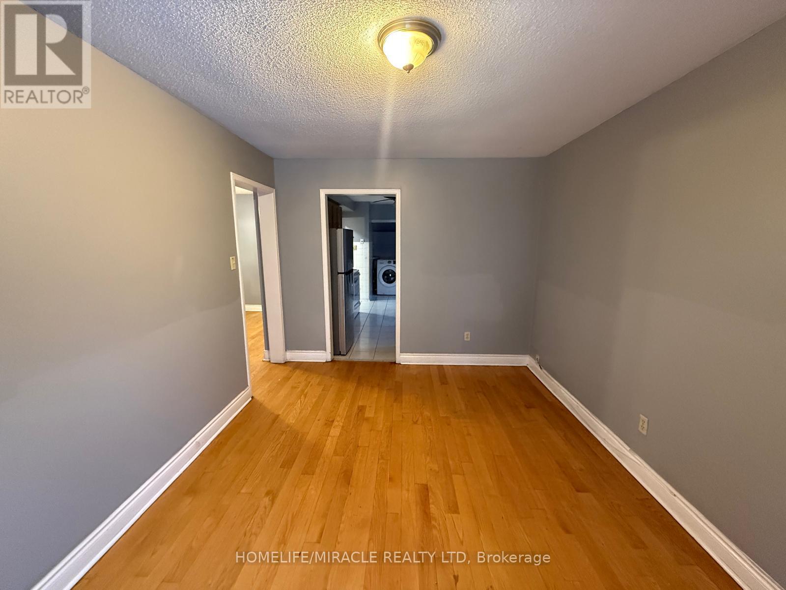 32 Hendricks Crescent, Brampton, ON - Indoor Photo Showing Other Room