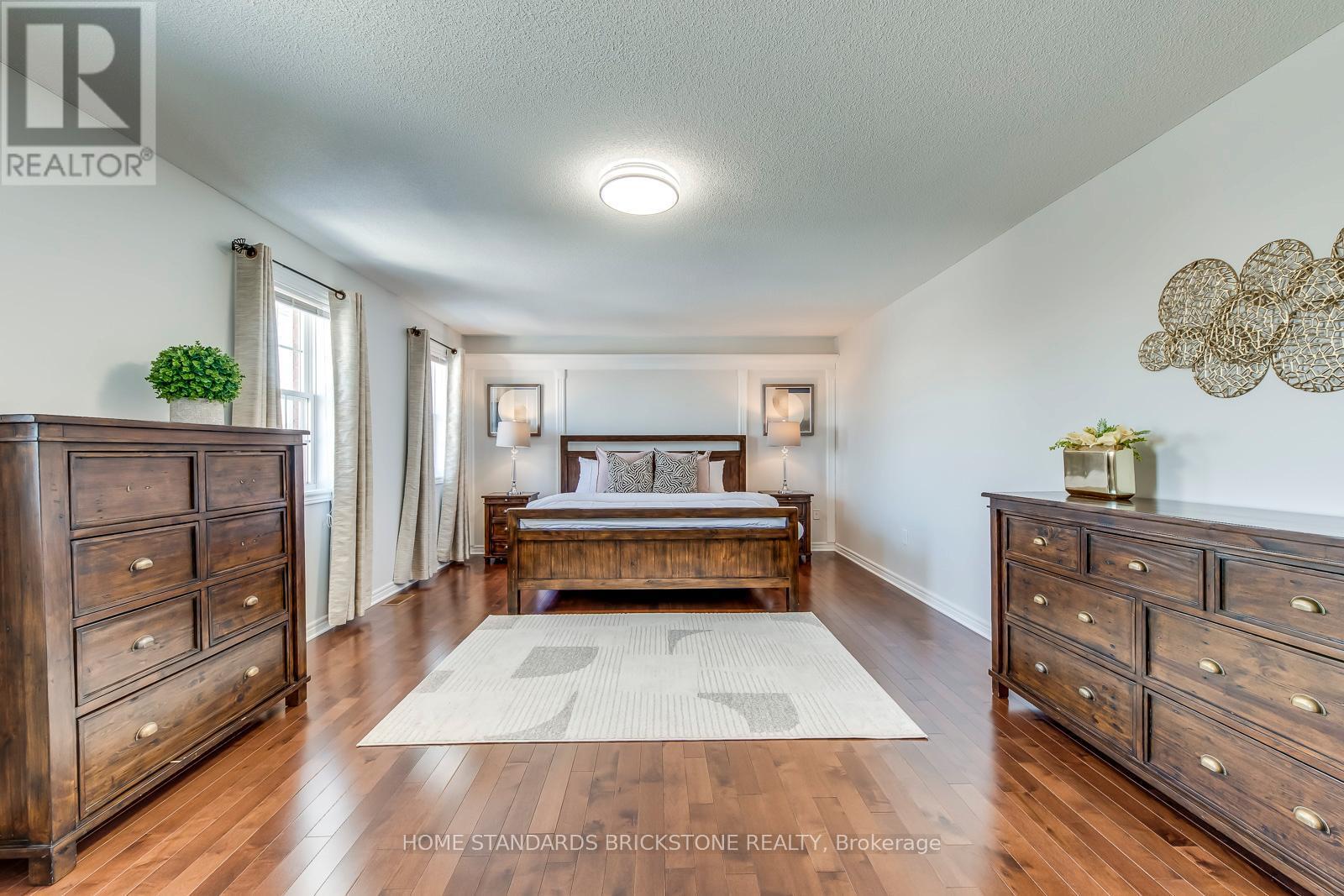 2120 Dalecroft Crescent, Burlington, ON - Indoor Photo Showing Bedroom