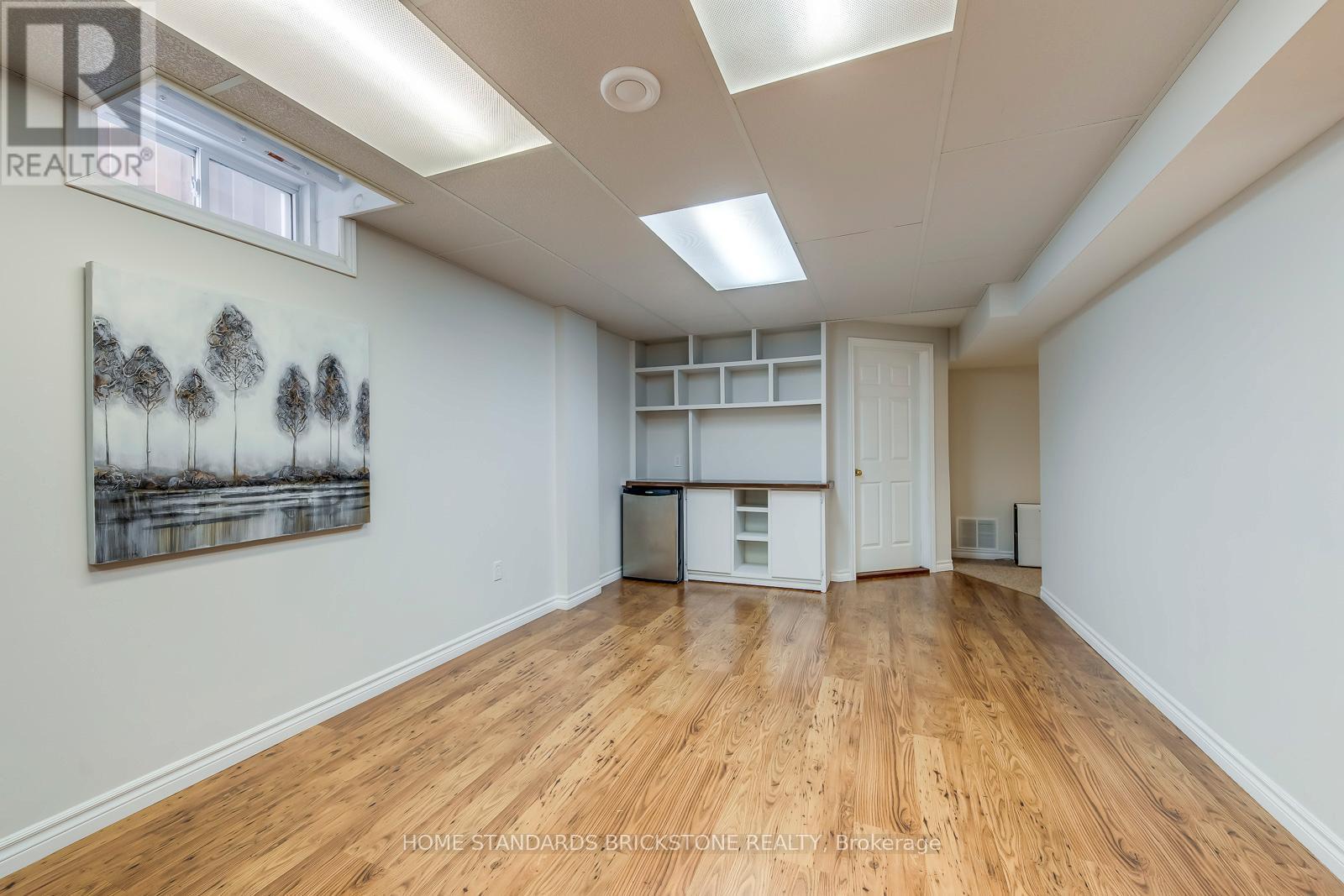 2120 Dalecroft Crescent, Burlington, ON - Indoor