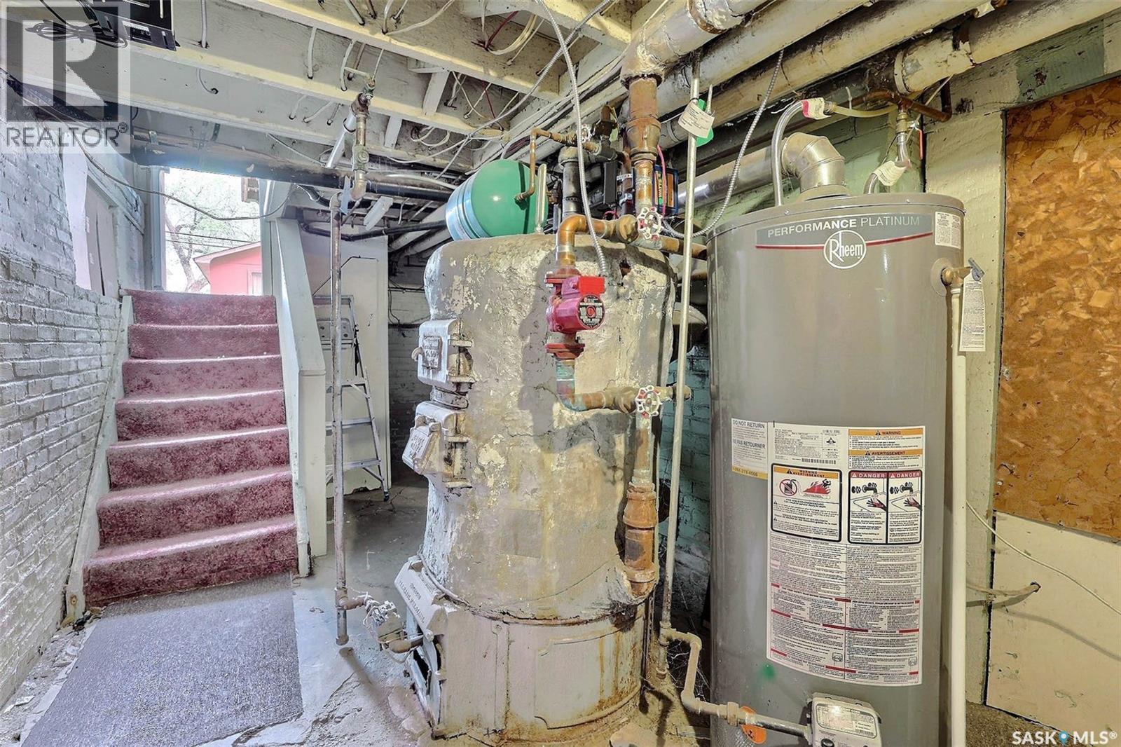 2263 Osler Street, Regina, SK - Indoor Photo Showing Basement