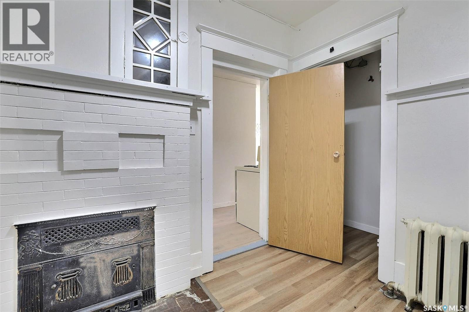 2263 Osler Street, Regina, SK - Indoor With Fireplace