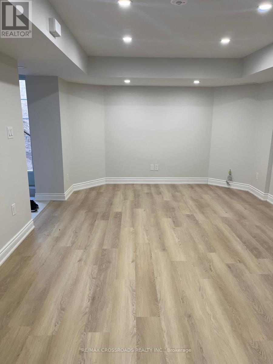 3119 Mcdowell Drive, Mississauga, ON - Indoor