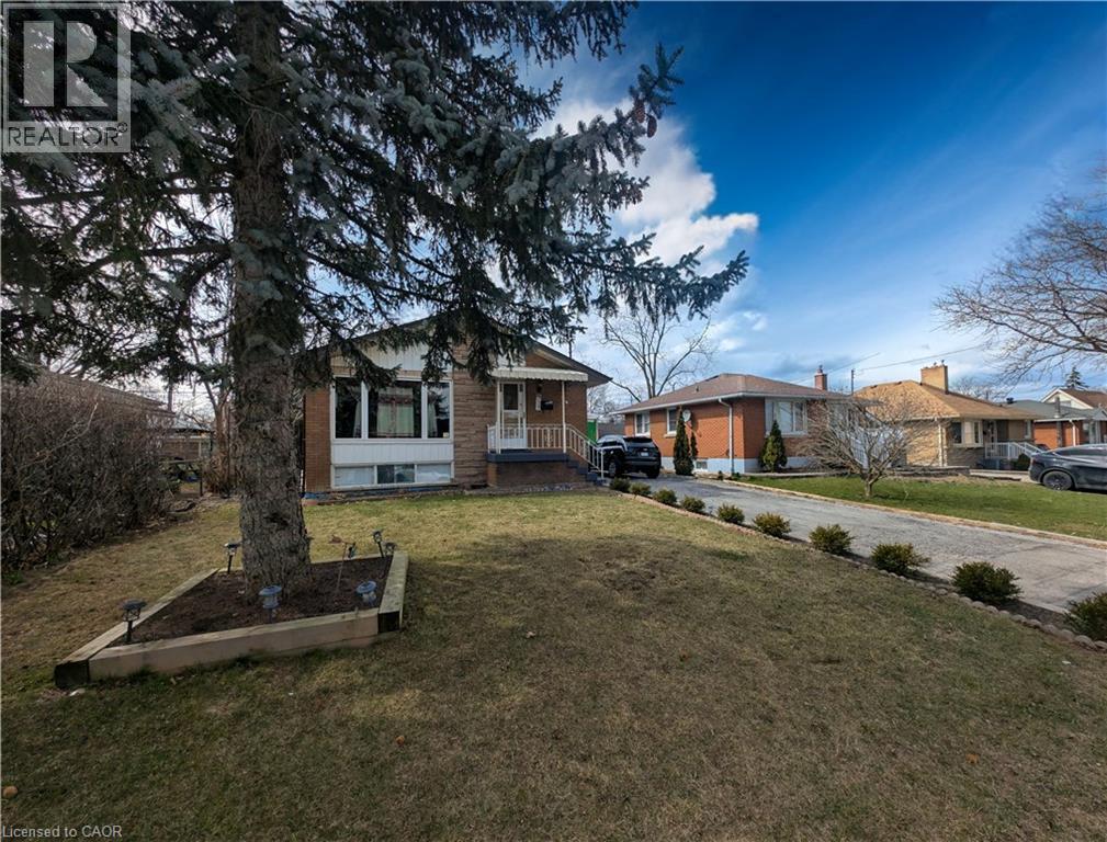 208 West 19Th Street, Hamilton, ON - Outdoor