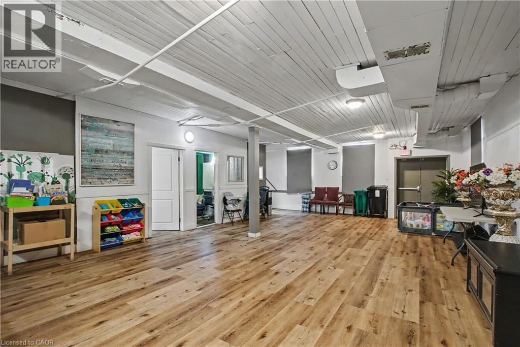 37 Wellington Street, Cambridge, ON