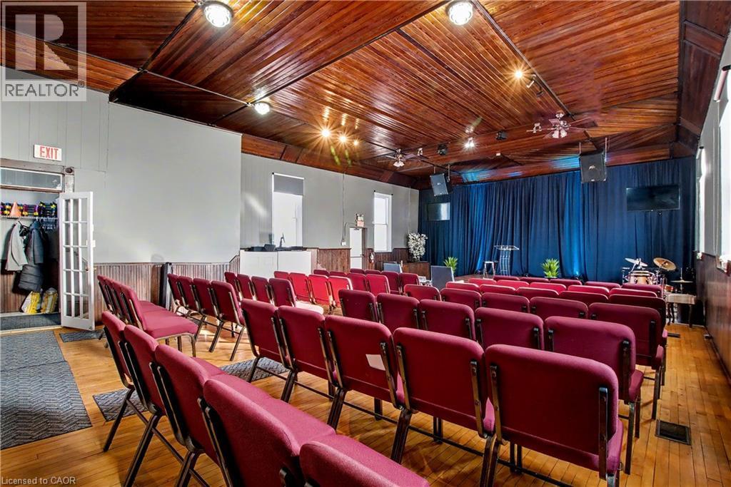 sanctuary from back corner - 37 Wellington Street, Cambridge, ON