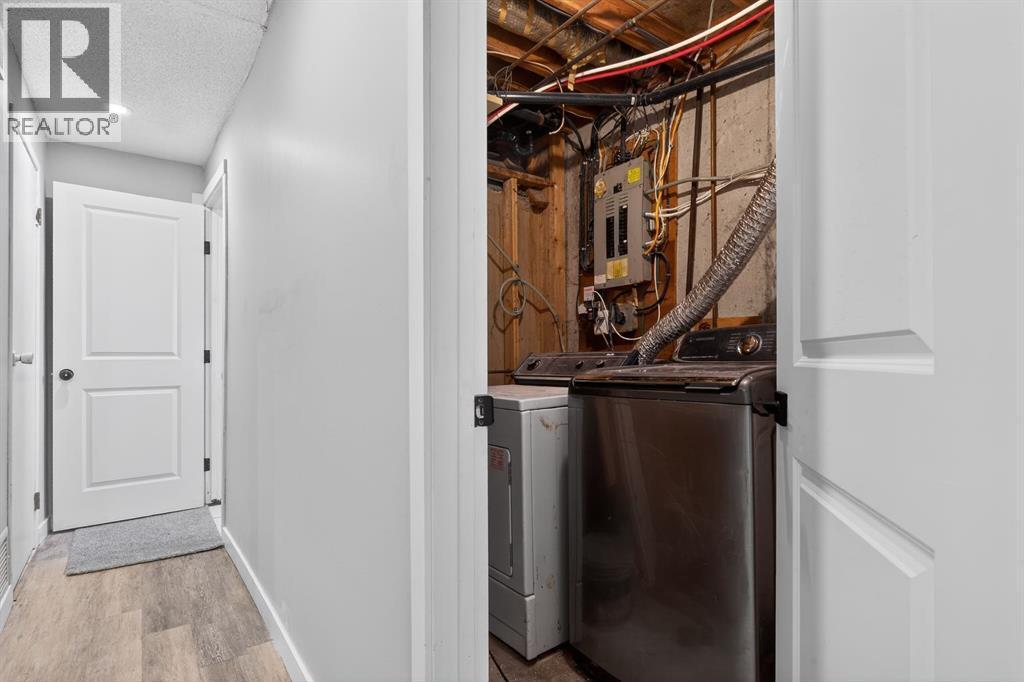 255 Rundleridge Drive Ne, Calgary, AB - Indoor