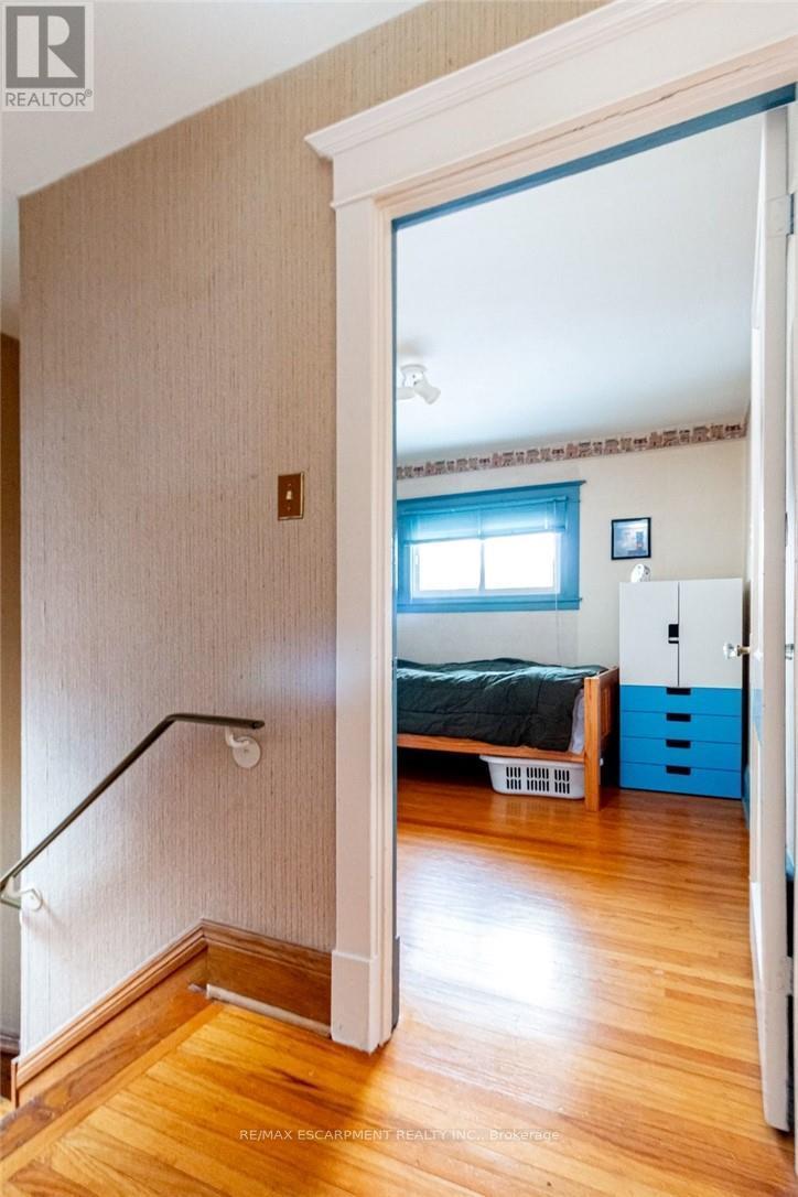 88 Cline Avenue N, Hamilton, ON - Indoor Photo Showing Other Room