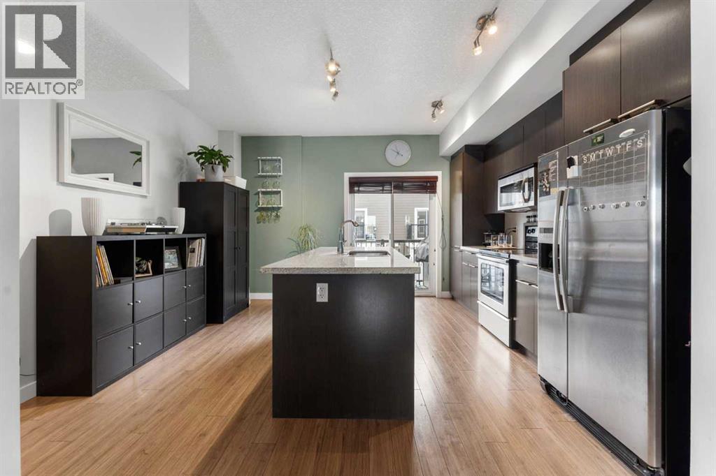 39 Silverado Way Sw, Calgary, AB - Indoor Photo Showing Kitchen
