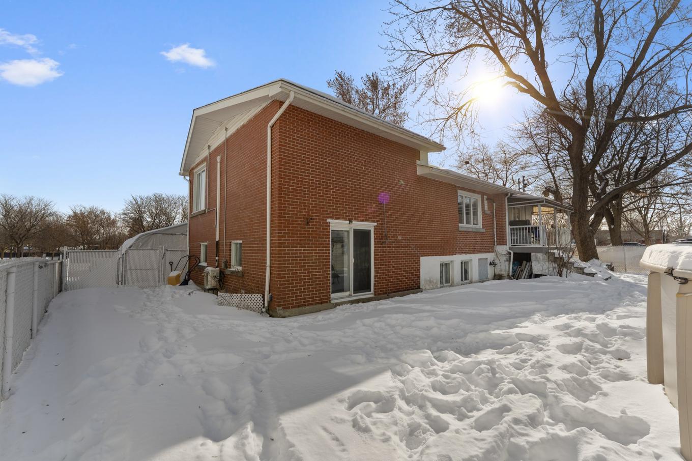 Face arrière - 13655 Rue Prince-Arthur, Montréal (Rivière-Des-Prairies/Pointe-Aux-Trembles), QC - Outdoor With Exterior