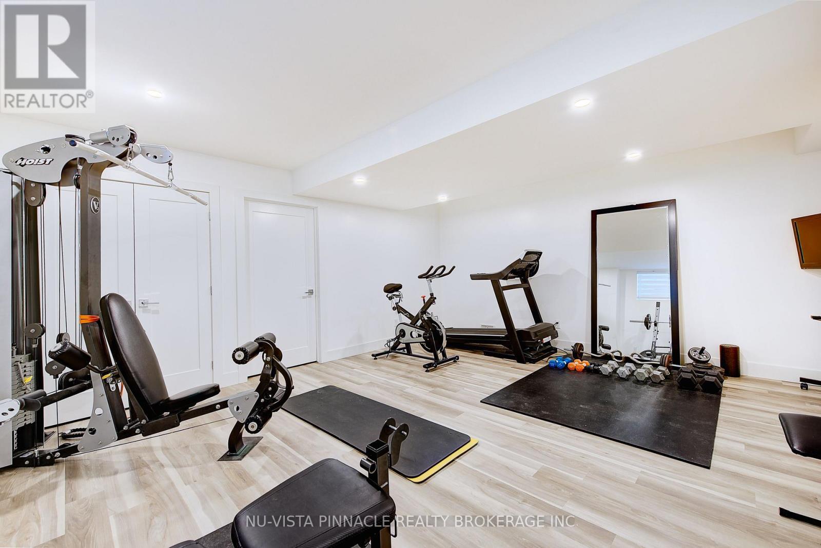 2168 Ironwood Road, London South (South K), ON - Indoor Photo Showing Gym Room