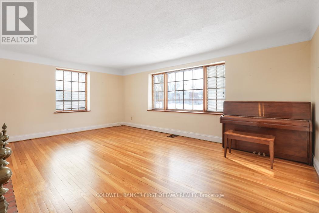 413 Island Park Drive, Ottawa, ON - Indoor