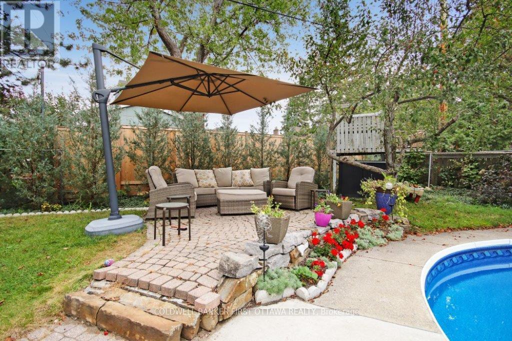 413 Island Park Drive, Ottawa, ON - Outdoor With Backyard