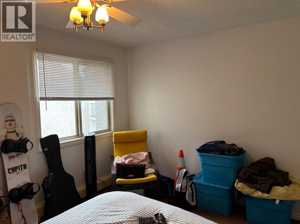 432, 1237 4 Avenue S, Lethbridge, AB - Indoor Photo Showing Bedroom