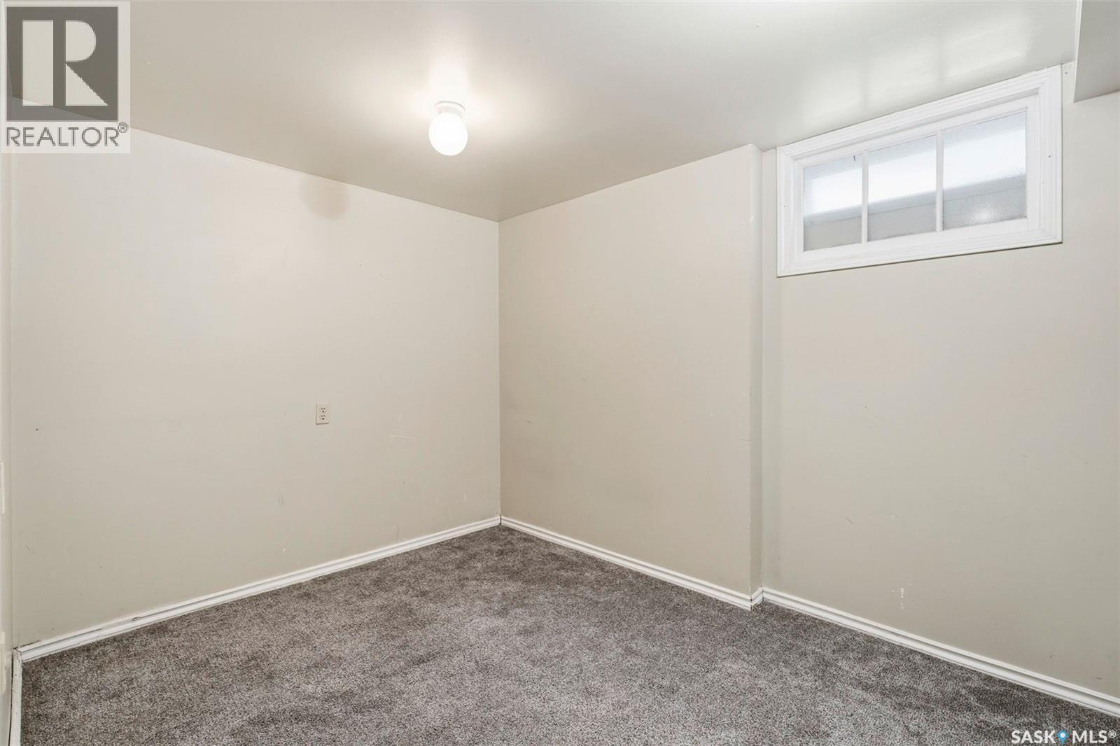 1128 4Th Street E, Saskatoon, SK - Indoor Photo Showing Other Room