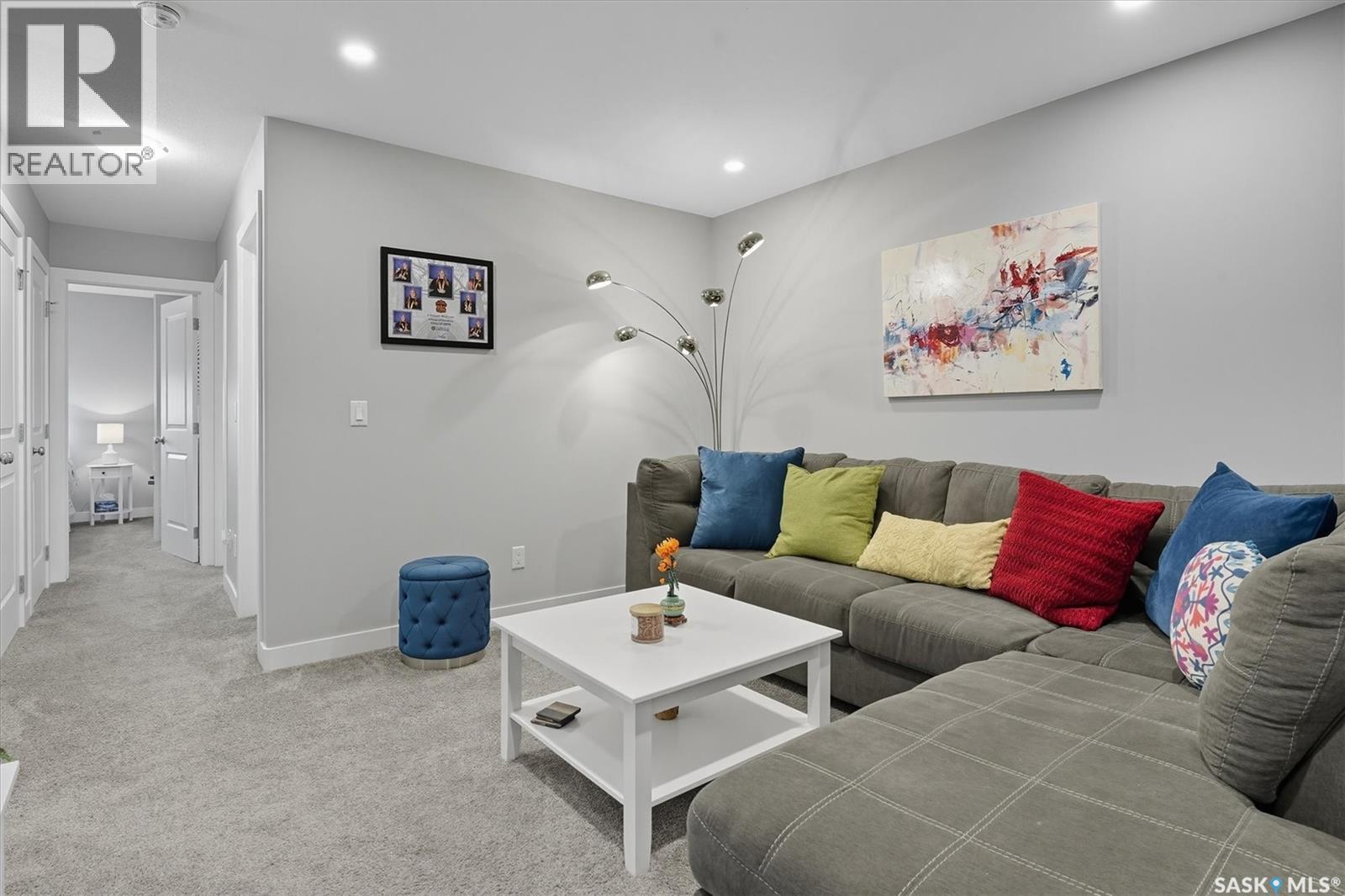 242 Brighton Gate, Saskatoon, SK - Indoor Photo Showing Living Room