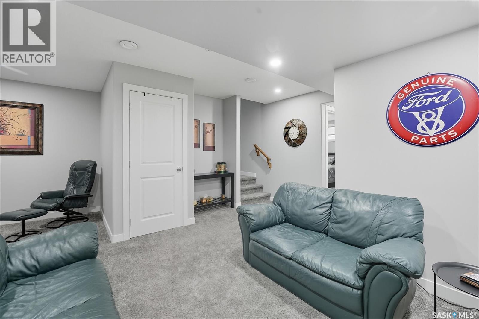 242 Brighton Gate, Saskatoon, SK - Indoor Photo Showing Other Room