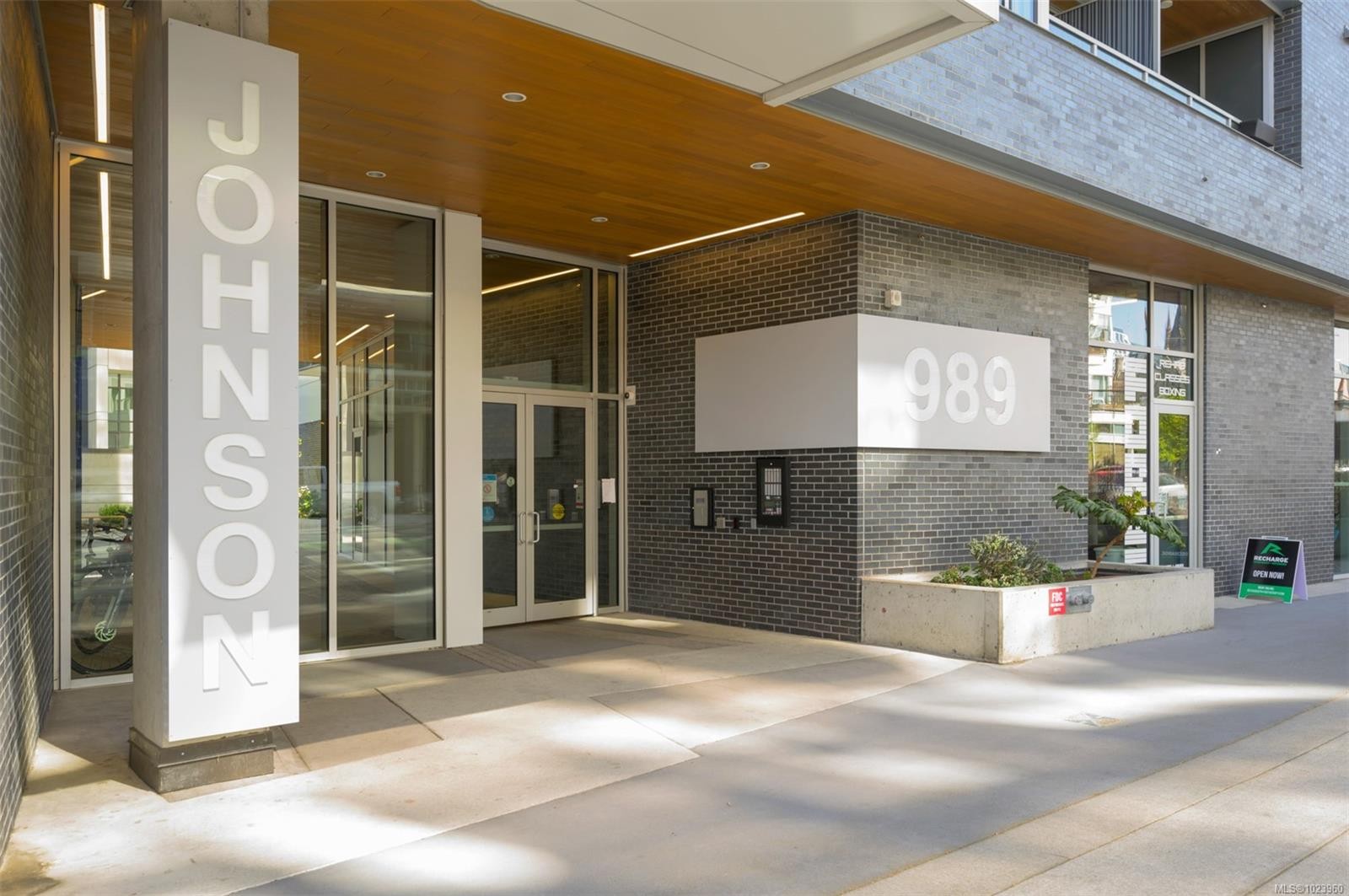 105-989 Johnson St, Victoria, BC